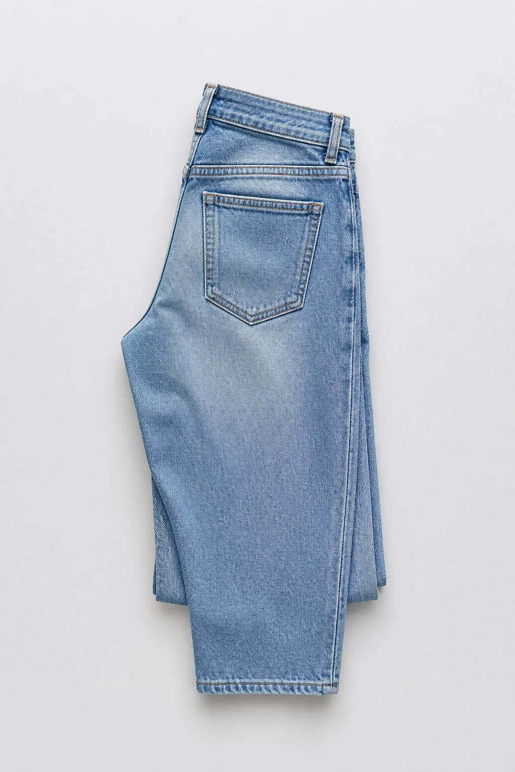 Mom jeans azul clásico